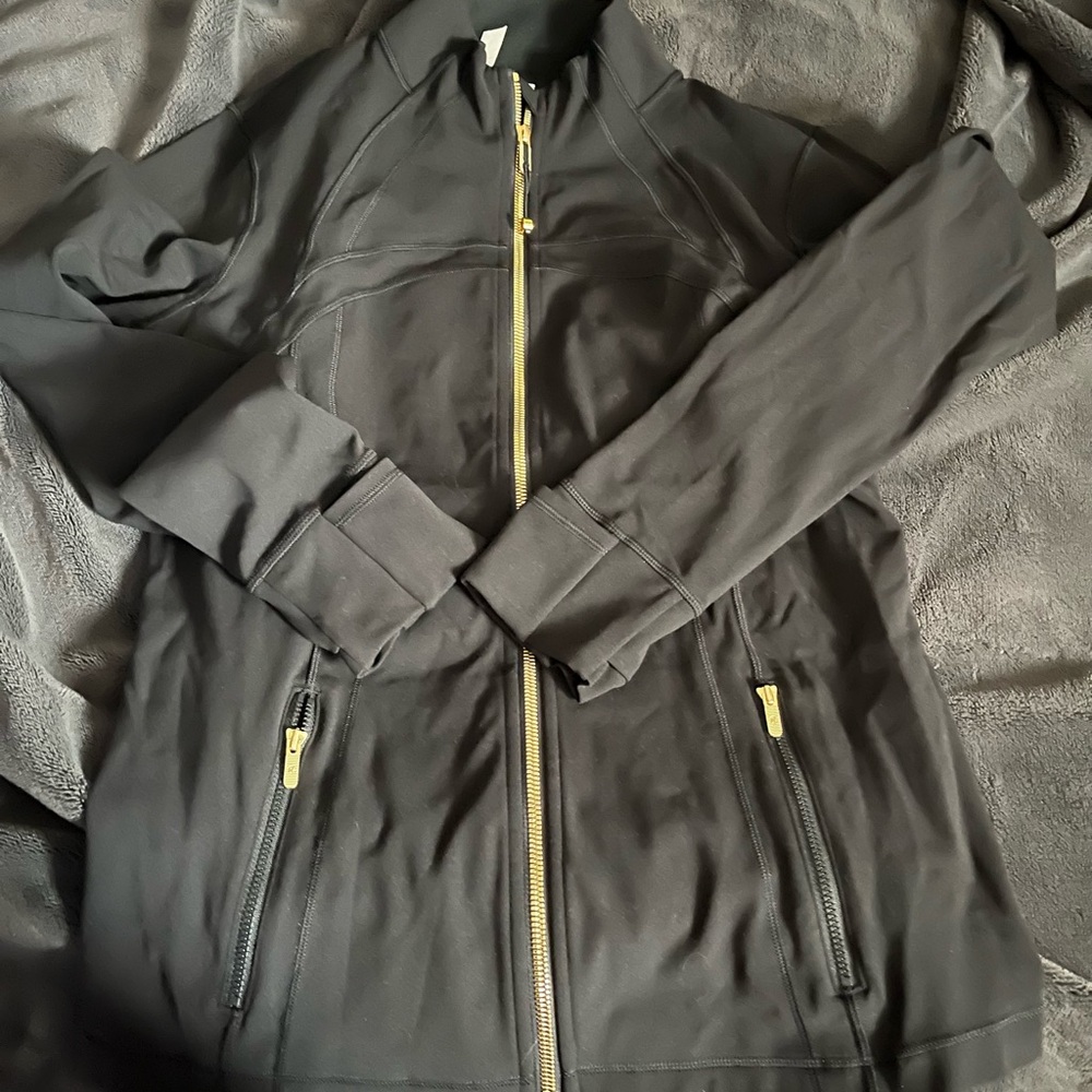 LULULEMON DEFINE JACKET